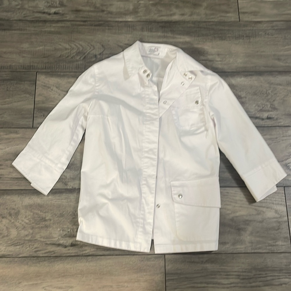 White women scrubs 
European brand, closest size XS EU 42